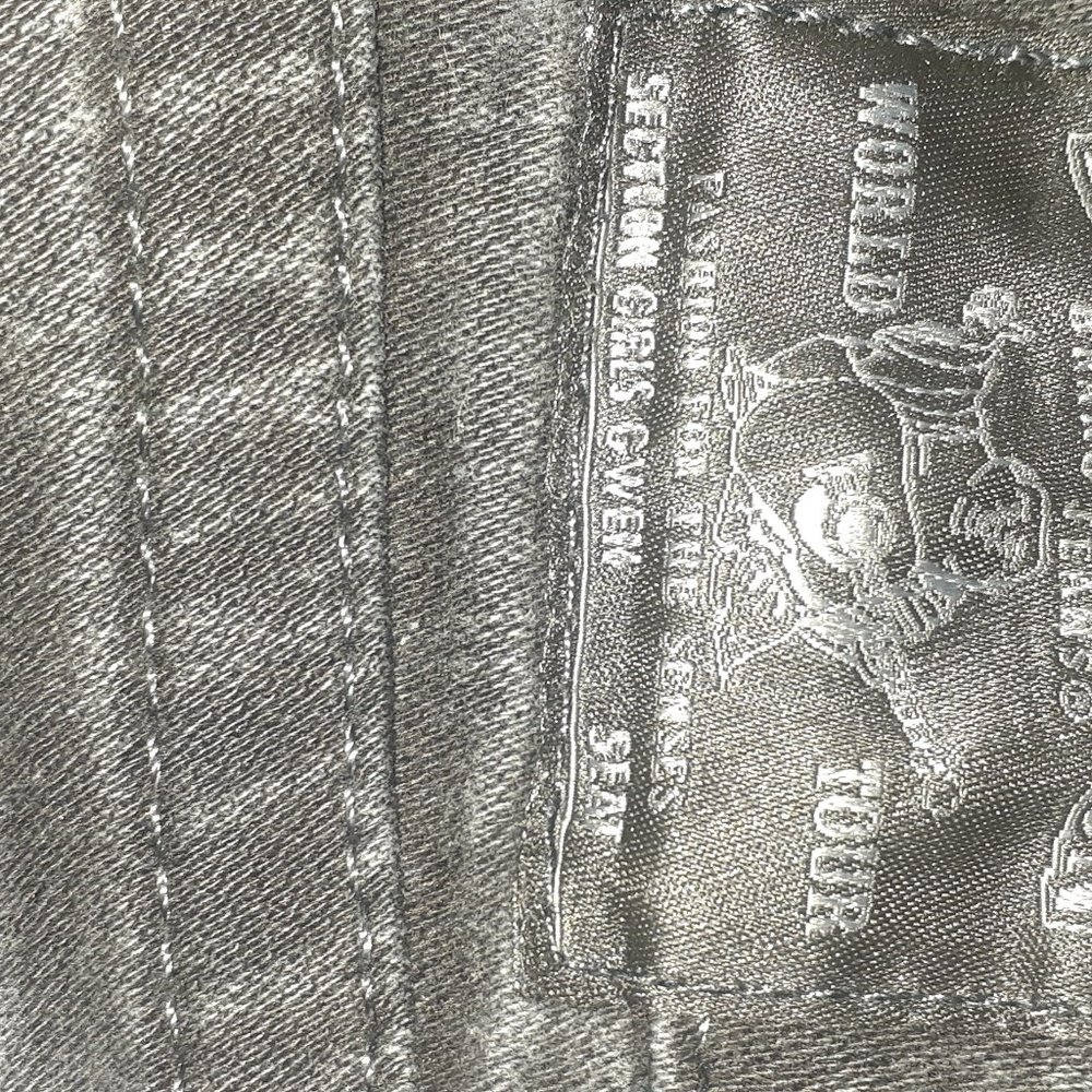 Jeans - Picture 3 of 3